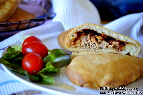 Calzone s tunom